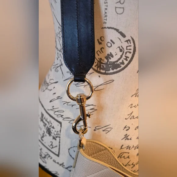 See By Chloe Cream Shoulder Bag - Picture 6 of 16